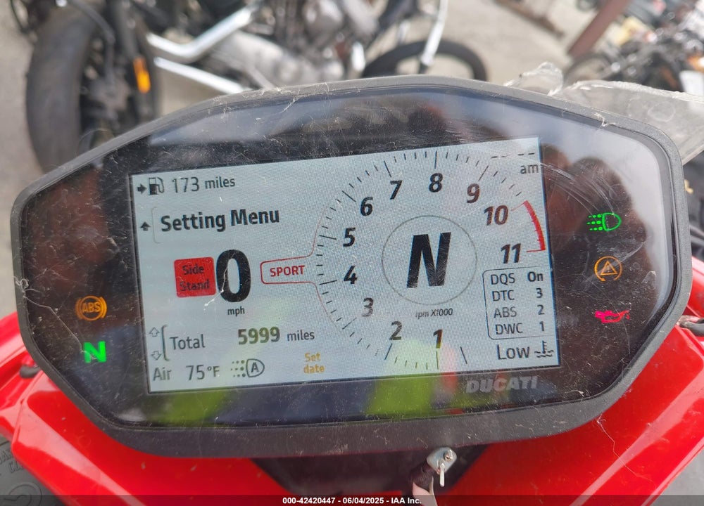 2022 DUCATI SUPERSPORT VIN: ZDMVABDS8NB002637
