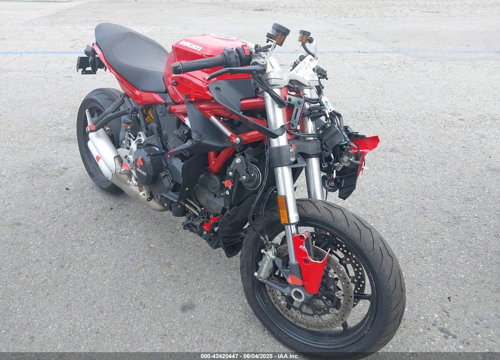 2022 DUCATI SUPERSPORT VIN: ZDMVABDS8NB002637