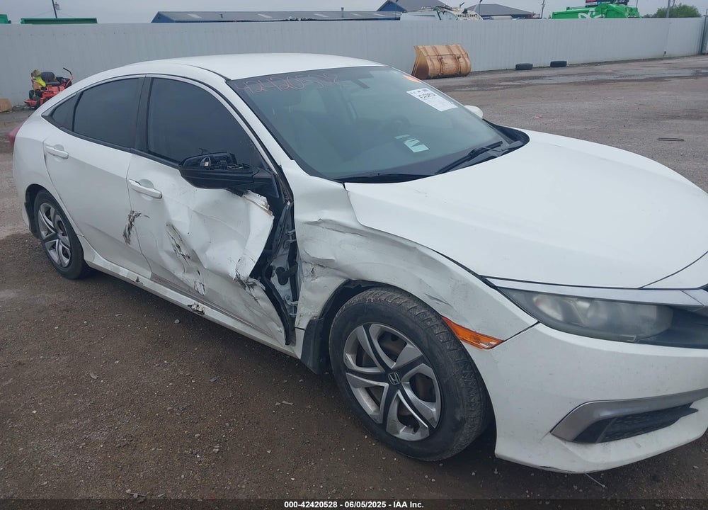 2018 HONDA CIVIC VIN: 19XFC2F56JE013022