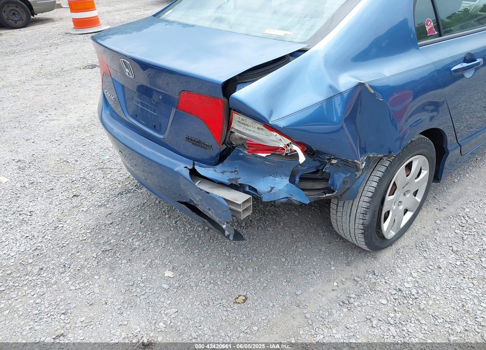 2007 HONDA CIVIC LX VIN: 1HGFA165X7L079655