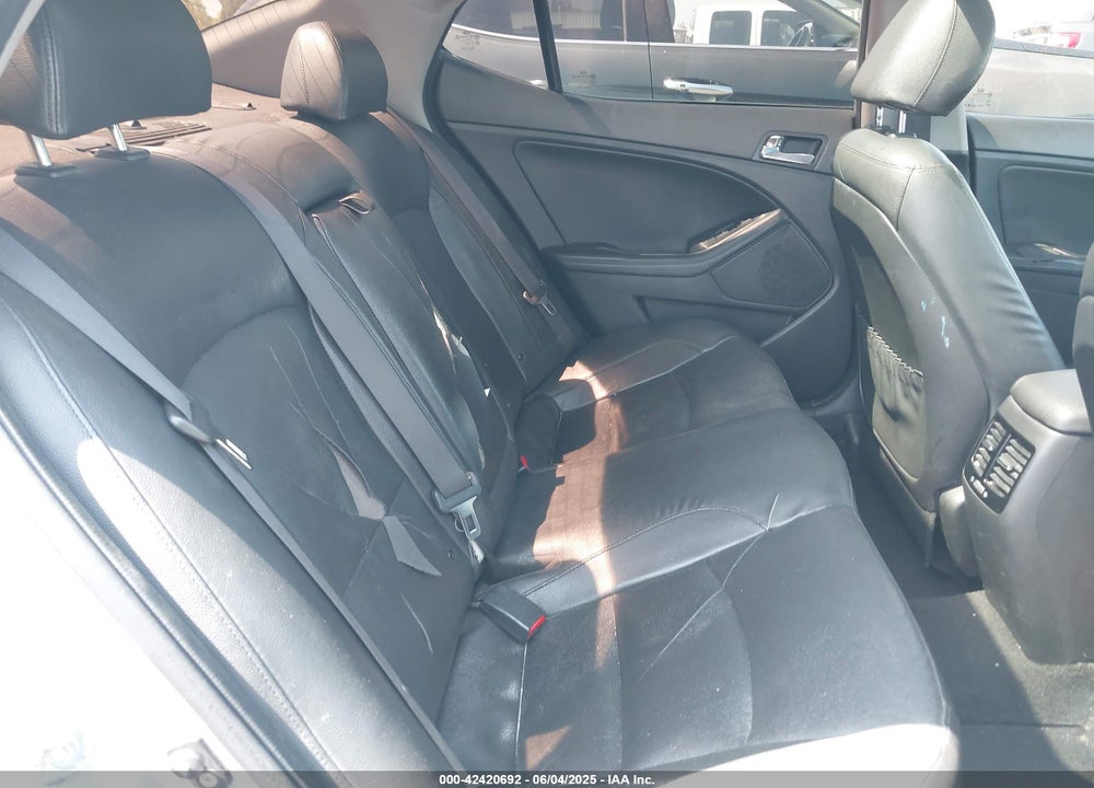 2014 KIA OPTIMA HYBRID VIN: KNAGN4AD1E5065827