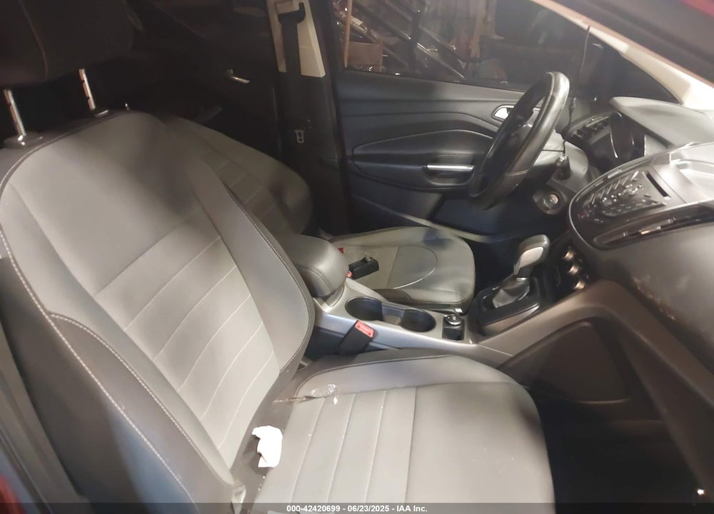 2016 FORD ESCAPE VIN: 1FMCU9G92GUC71120