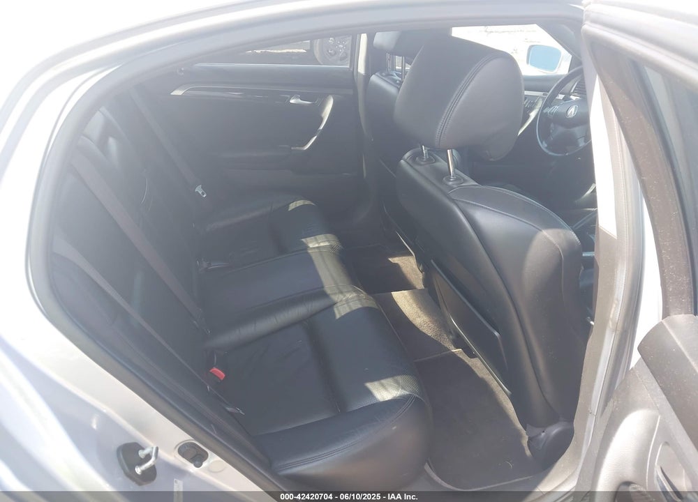 2004 ACURA TL VIN: 19UUA662X4A056586