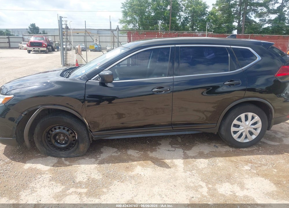2017 NISSAN ROGUE VIN: JN8AT2MT1HW388428
