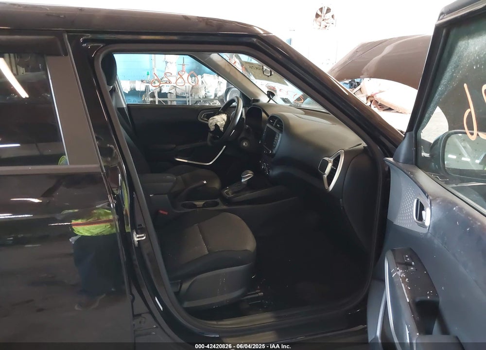 2023 KIA SOUL VIN: KNDJ23AUXP7866002