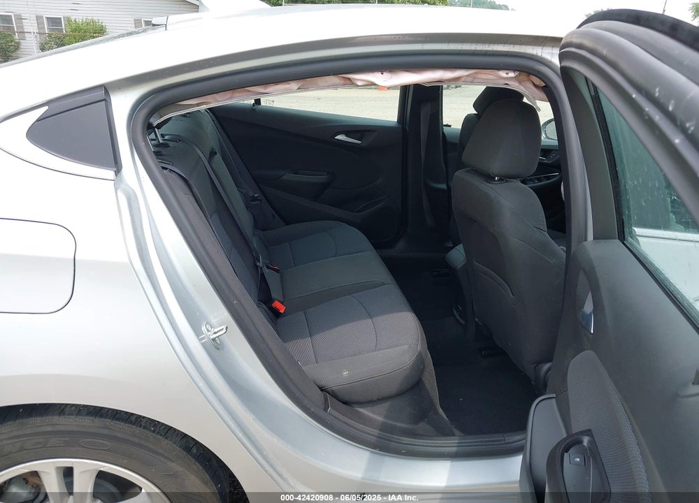 2017 CHEVROLET CRUZE VIN: 1G1BE5SM4H7245712