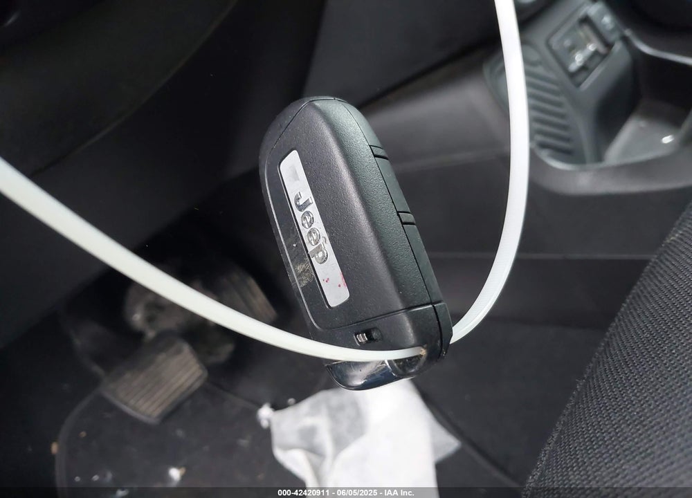 2017 JEEP RENEGADE VIN: ZACCJAAB0HPE75735