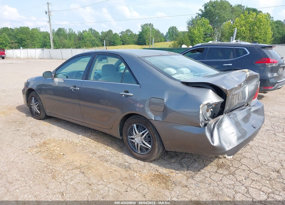 2005 TOYOTA CAMRY LE VIN: 4T1BE32K05U589511