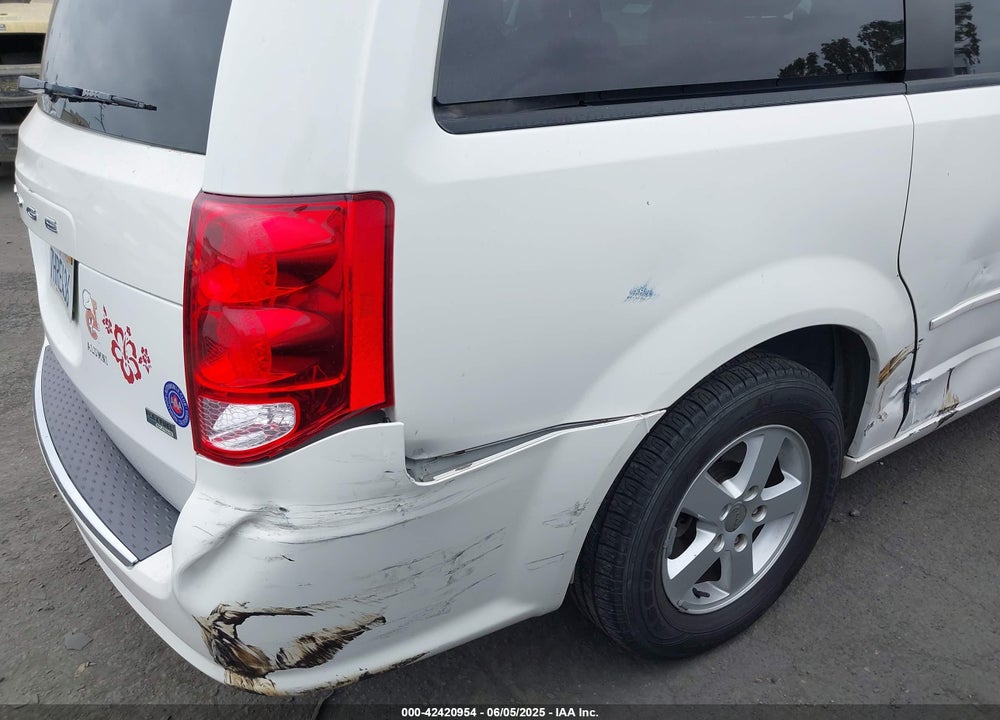 2013 DODGE GRAND CARAVAN SXT VIN: 2C4RDGCG2DR576469