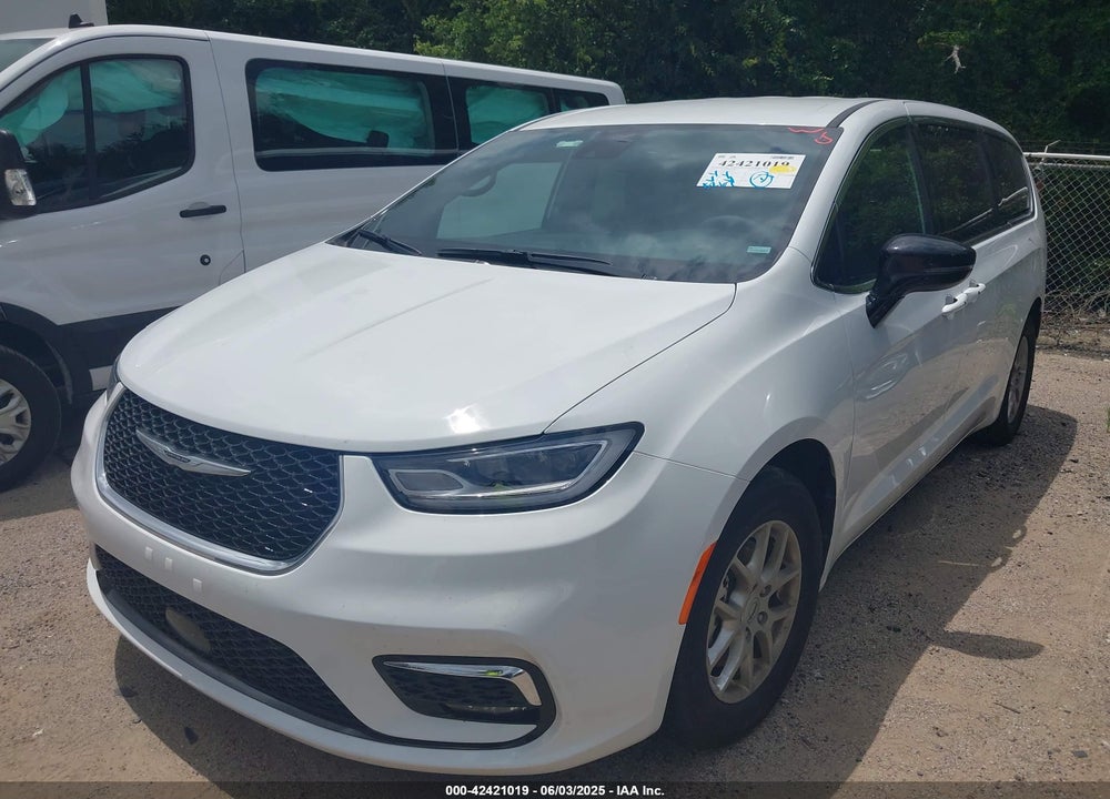 2025 CHRYSLER PACIFICA SELECT VIN: 2C4RC1BG1SR520795