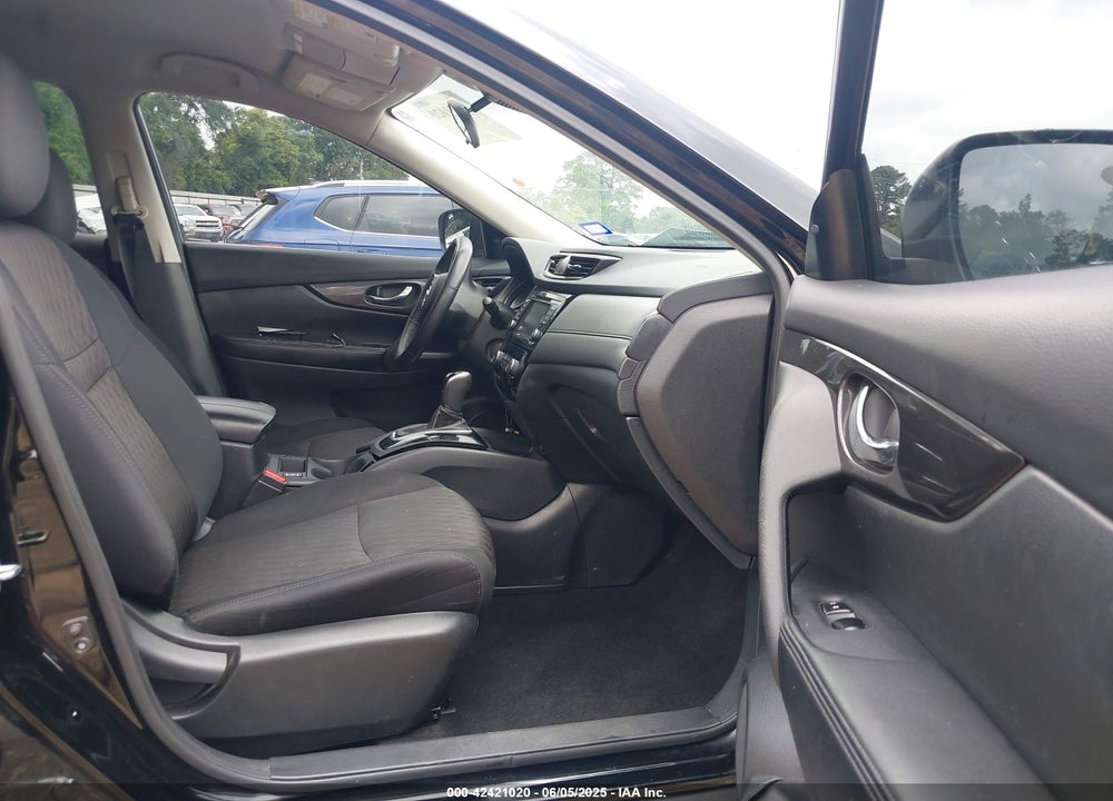 2020 NISSAN ROGUE SV FWD VIN: 5N1AT2MT0LC736043