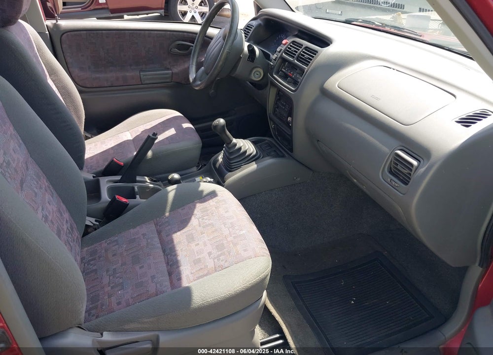 1999 CHEVROLET TRACKER VIN: 2CNBJ1865X6935435