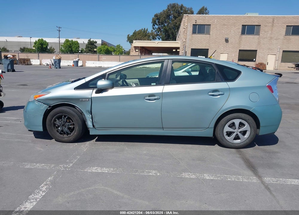 2015 TOYOTA PRIUS TWO VIN: JTDKN3DU5F1997430