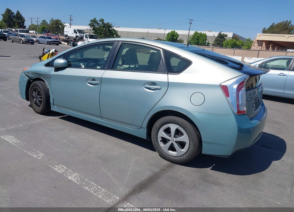 2015 TOYOTA PRIUS TWO VIN: JTDKN3DU5F1997430