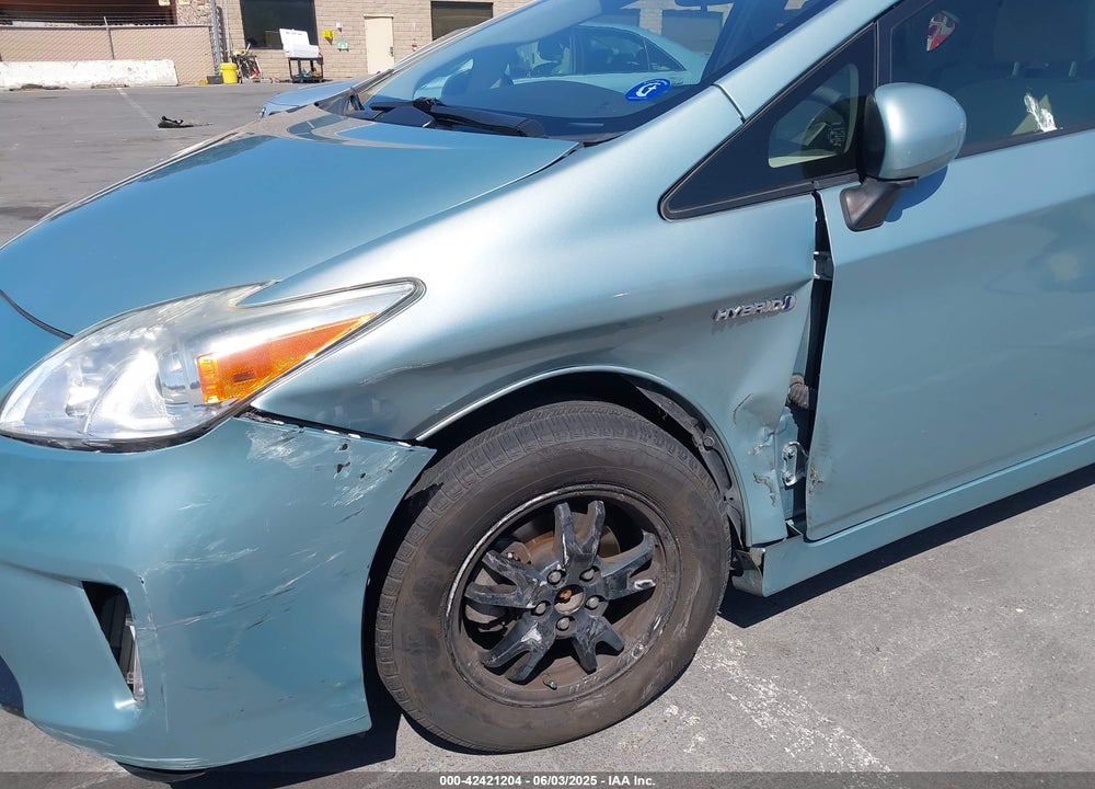 2015 TOYOTA PRIUS TWO VIN: JTDKN3DU5F1997430