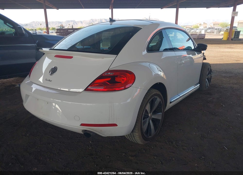 2012 VOLKSWAGEN BEETLE VIN: 3VWVA7AT5CM656889