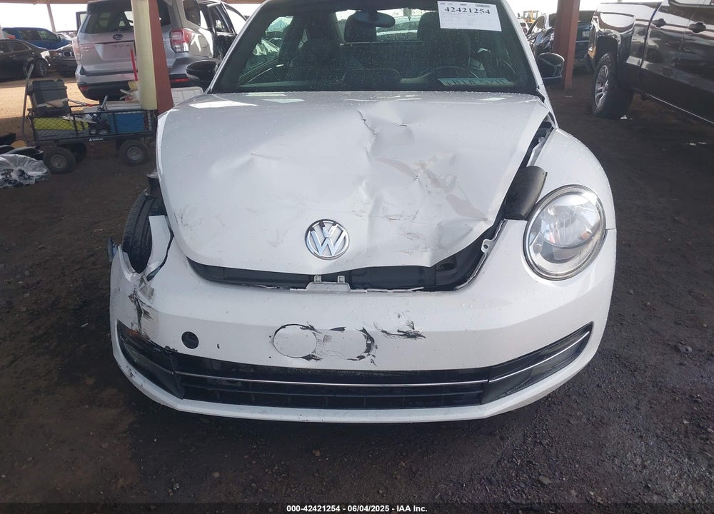2012 VOLKSWAGEN BEETLE VIN: 3VWVA7AT5CM656889