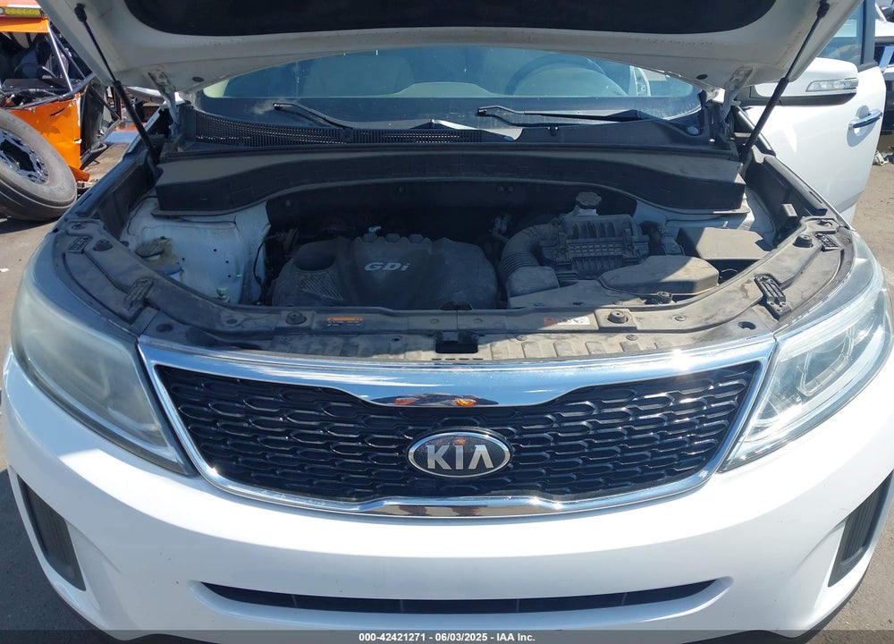 2014 KIA SORENTO LX VIN: 5XYKT3A66EG485976