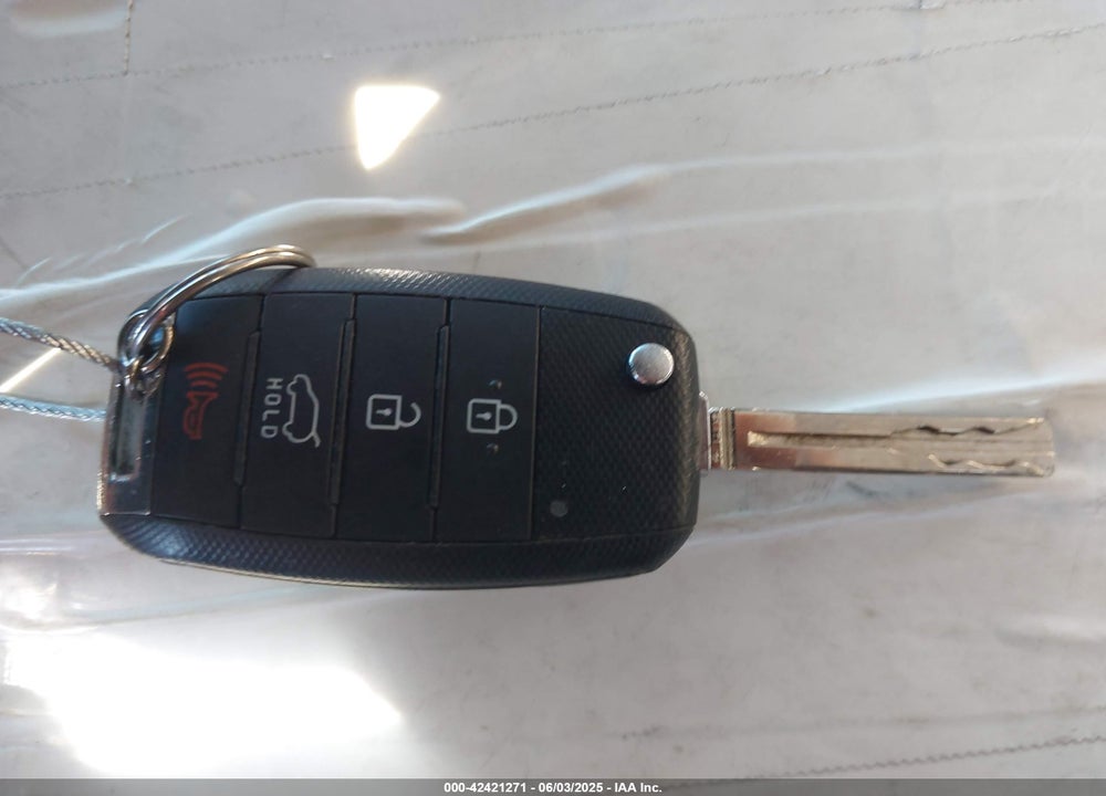 2014 KIA SORENTO LX VIN: 5XYKT3A66EG485976