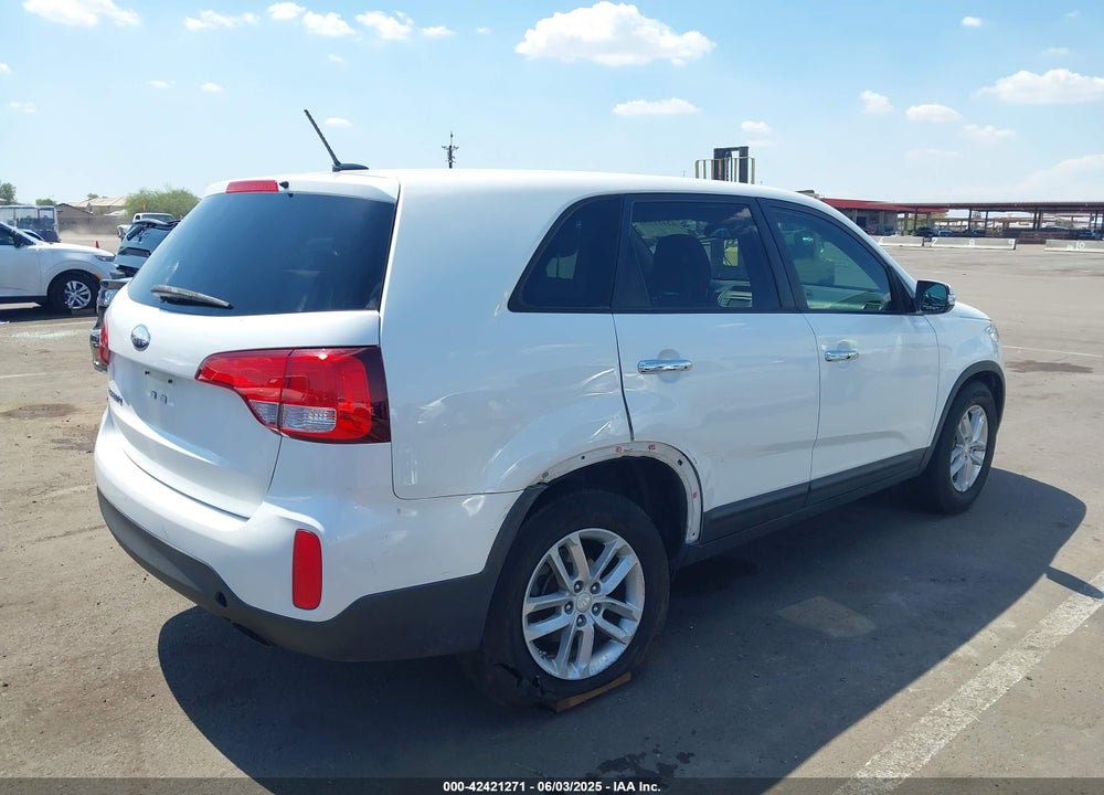 2014 KIA SORENTO LX VIN: 5XYKT3A66EG485976