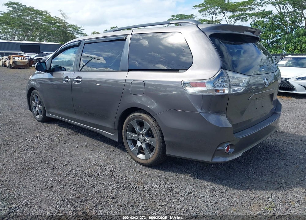 2016 TOYOTA SIENNA SE 8 PASSENGER VIN: 5TDXK3DC9GS719995