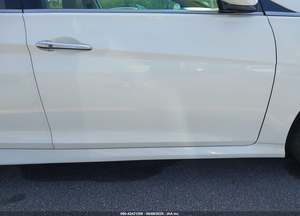 2014 HYUNDAI SONATA VIN: 5NPEC4AB4EH916890