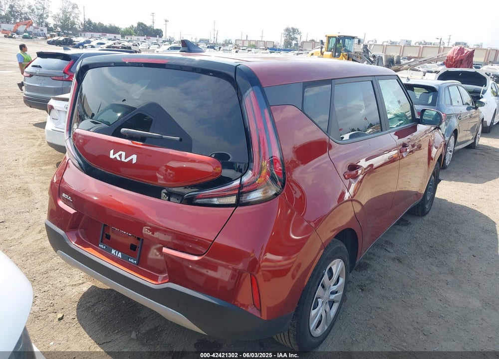 2023 KIA SOUL VIN: KNDJ23AU1P7191849