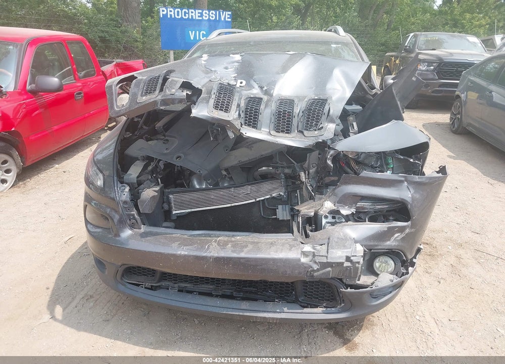 2016 JEEP CHEROKEE VIN: 1C4PJMCB9GW256161