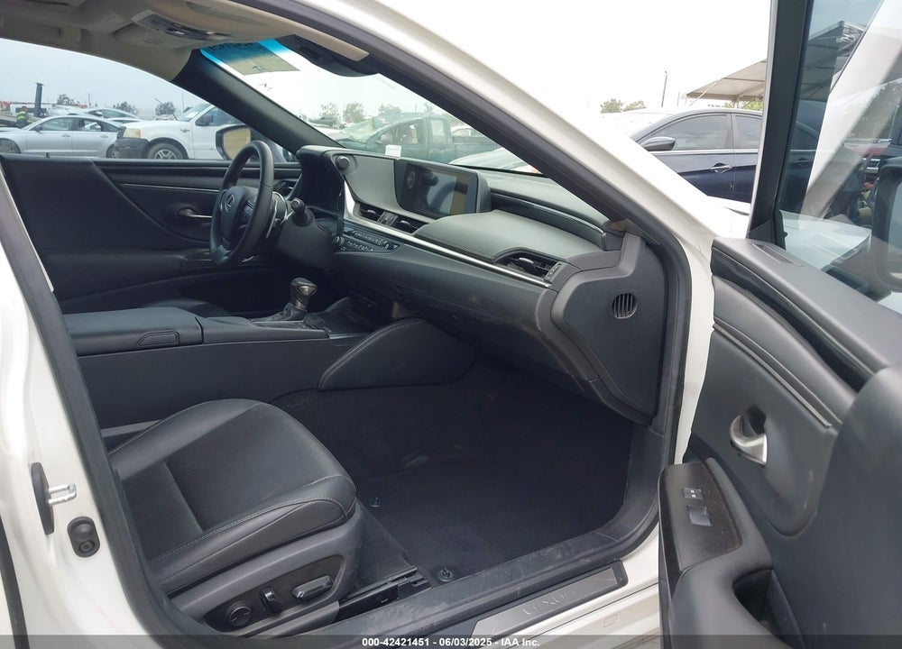 2019 LEXUS ES 300H LUXURY/ULTRA LUXURY VIN: 58AB21B18KU003565
