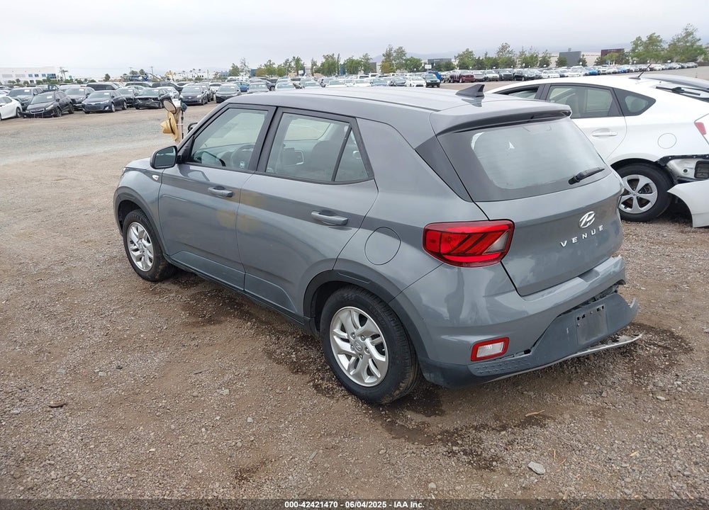 2021 HYUNDAI VENUE SE VIN: KMHRB8A32MU066701