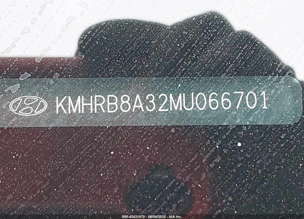 2021 HYUNDAI VENUE SE VIN: KMHRB8A32MU066701