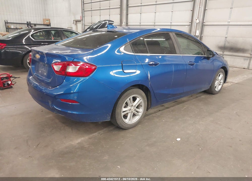 2018 CHEVROLET CRUZE LT AUTO VIN: 1G1BE5SM5J7233980