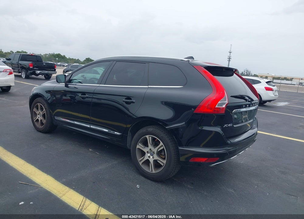 2015 VOLVO XC60 T6 PREMIER PLUS VIN: YV4902RC4F2582520