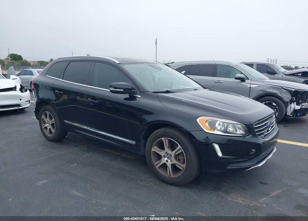 2015 VOLVO XC60 T6 PREMIER PLUS VIN: YV4902RC4F2582520
