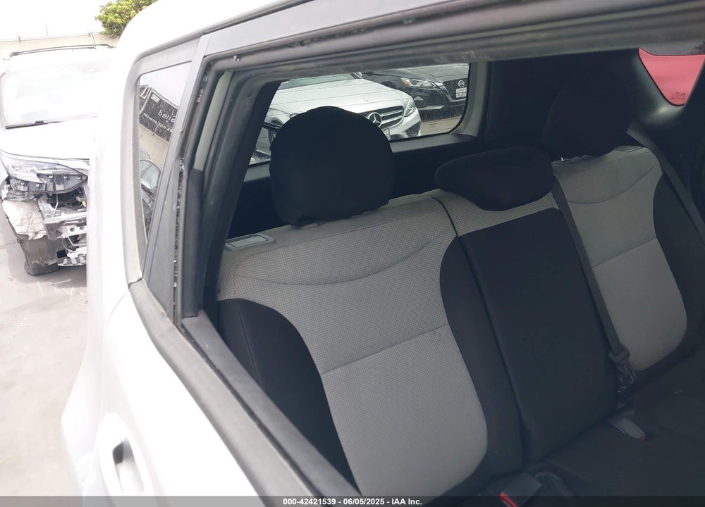 2015 KIA SOUL VIN: KNDJN2A28F7799947