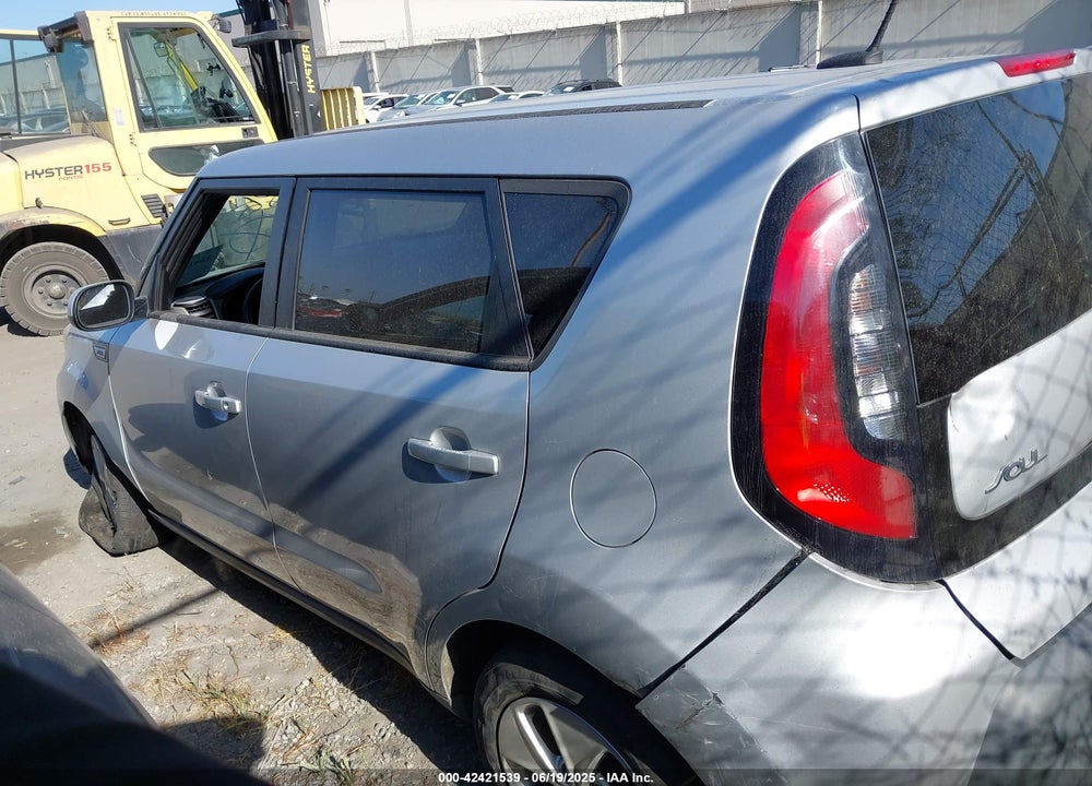 2015 KIA SOUL VIN: KNDJN2A28F7799947