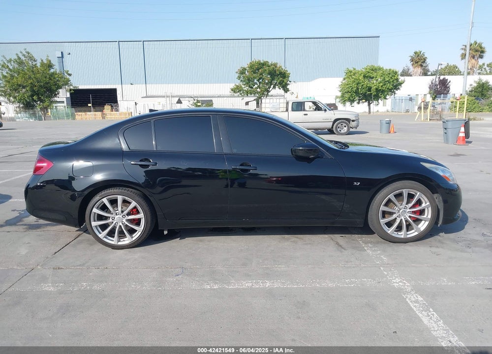 2015 INFINITI Q40 VIN: JN1CV6AP3FM501823