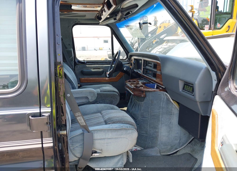 1990 FORD ECONOLINE E150 VAN VIN: 1FDEE14N8LHA71564