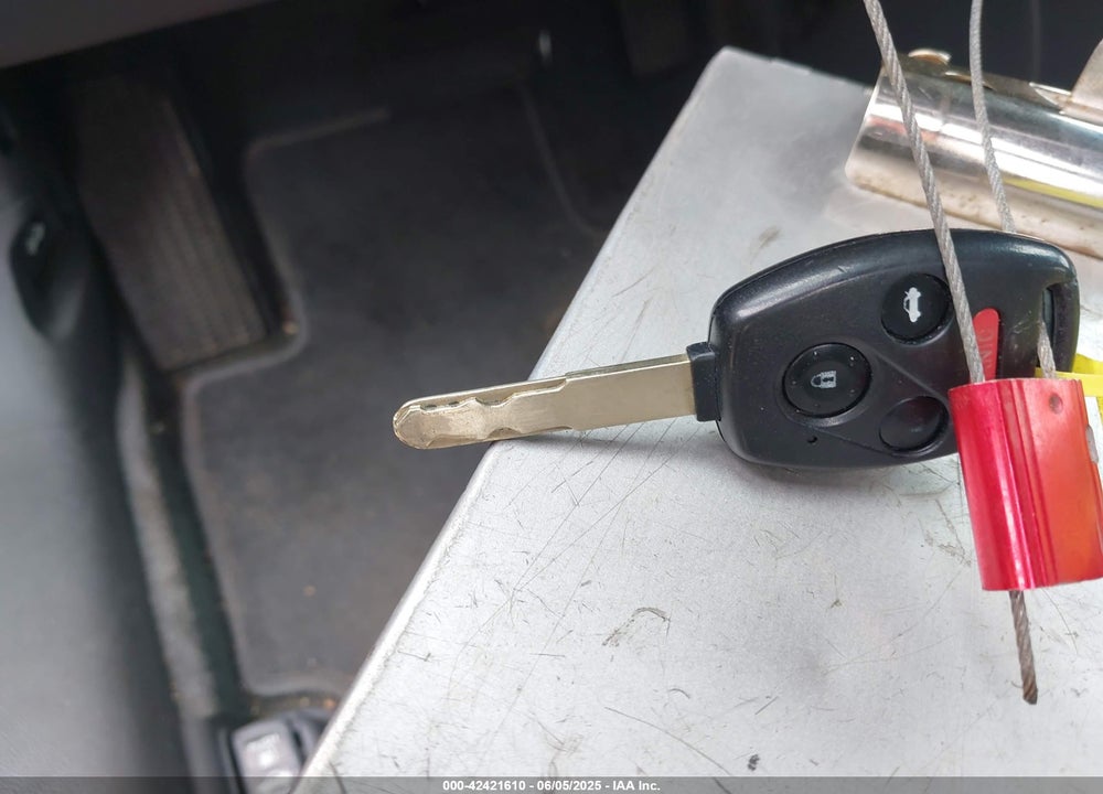 2004 HONDA ACCORD 3.0 EX VIN: 1HGCM66594A013032