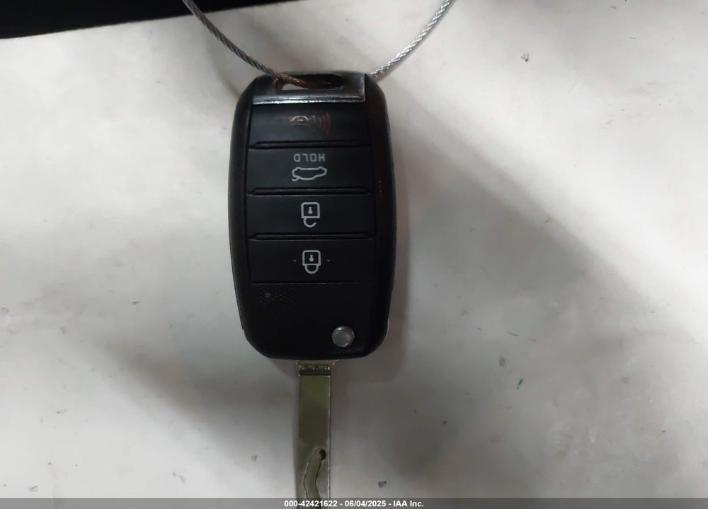 2016 KIA OPTIMA LX VIN: 5XXGT4L3XGG038671