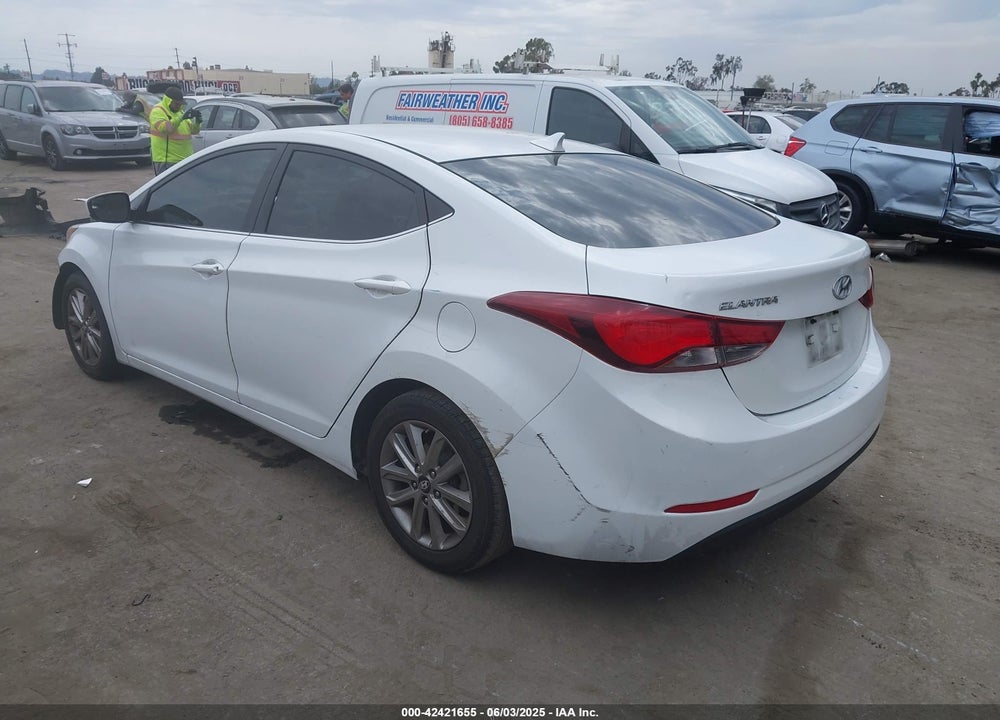 2015 HYUNDAI ELANTRA VIN: 5NPDH4AE5FH554030