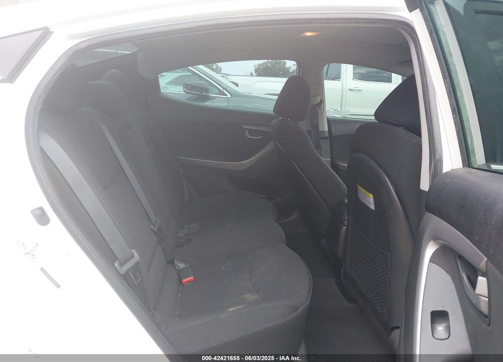 2015 HYUNDAI ELANTRA VIN: 5NPDH4AE5FH554030