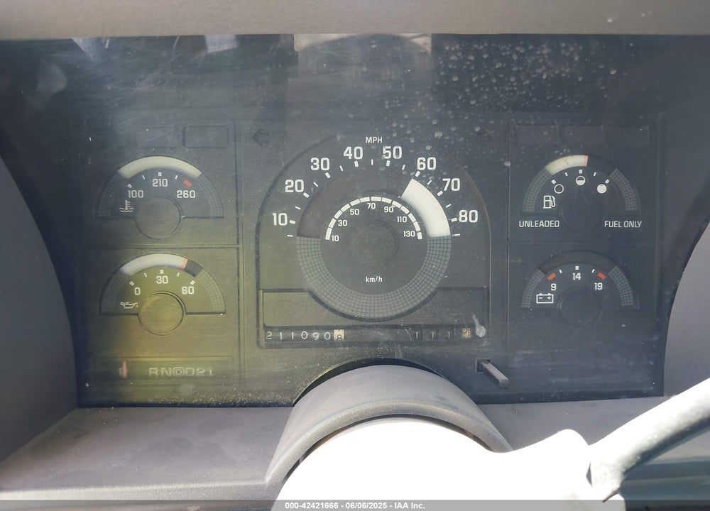 1988 CHEVROLET GMT-400 C1500 VIN: 2GCDC14Z3J1123191