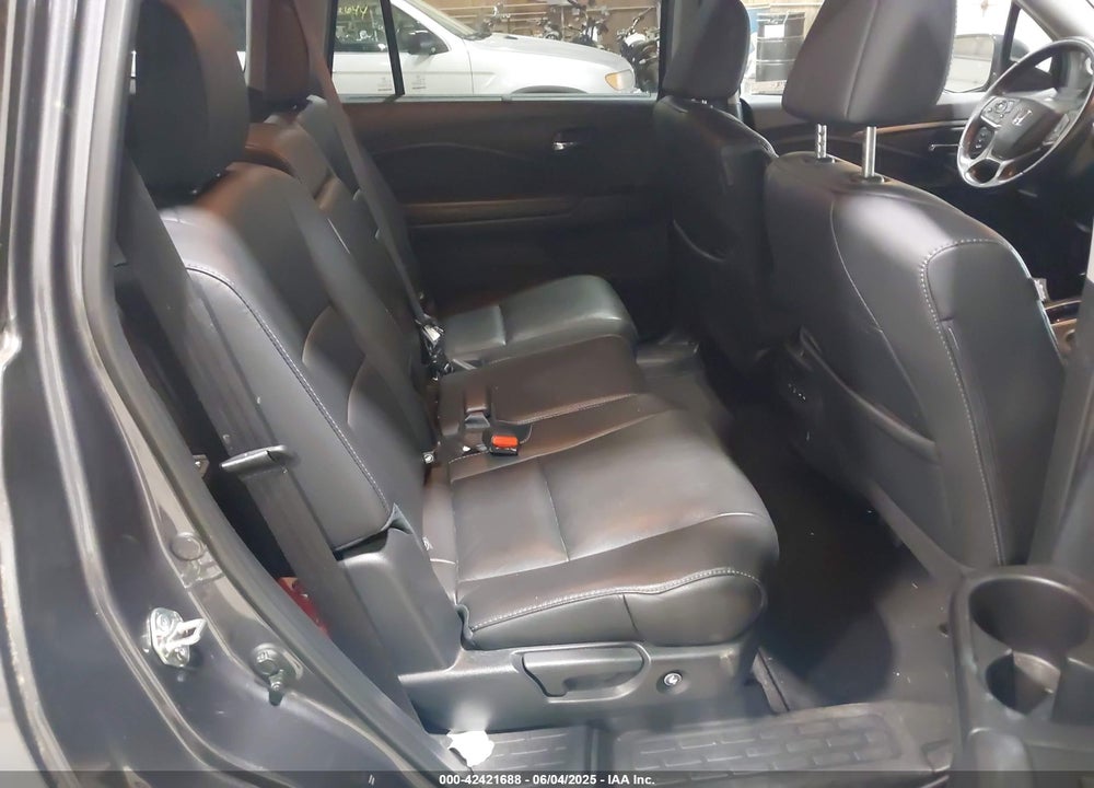 2019 HONDA PILOT EX-L VIN: 5FNYF6H51KB099825