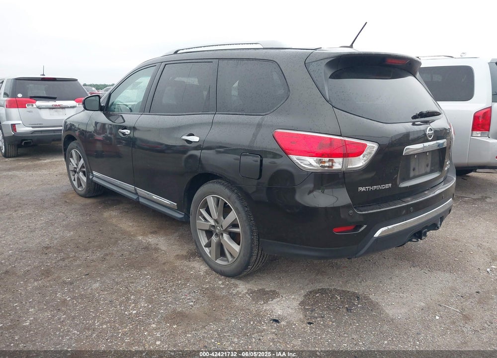 2015 NISSAN PATHFINDER VIN: 5N1AR2MM7FC622794