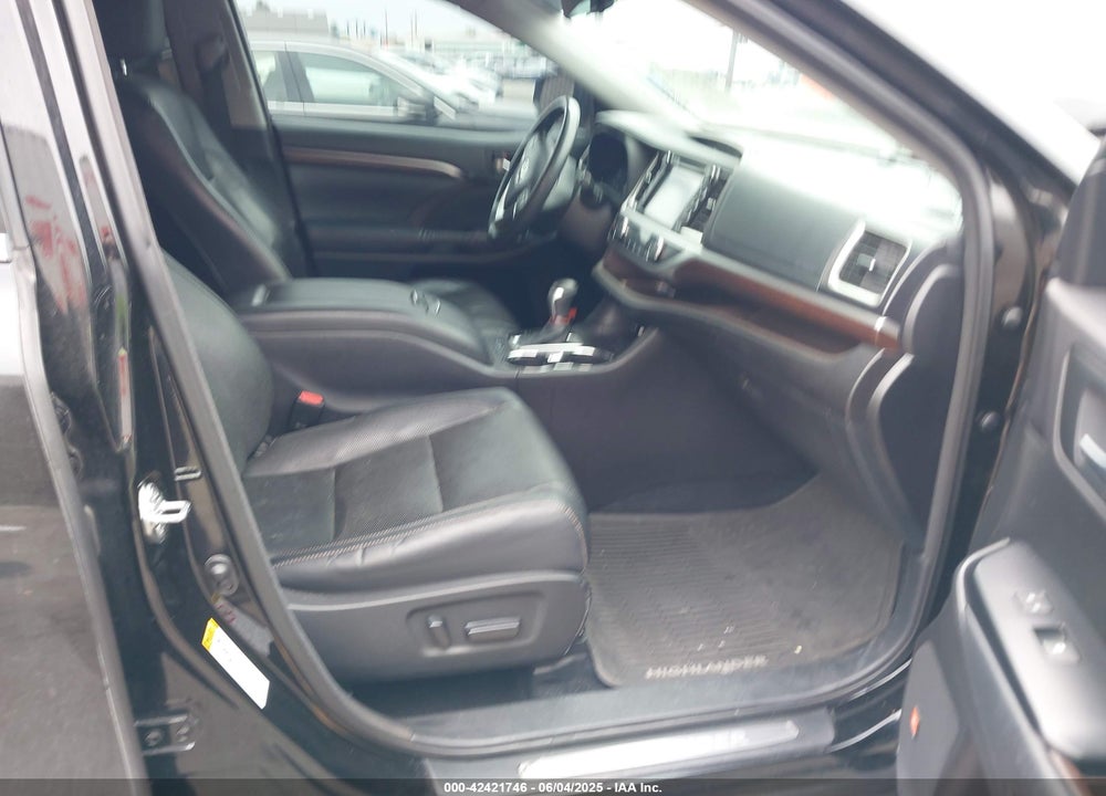 2014 TOYOTA HIGHLANDER VIN: 5TDYKRFHXES015138