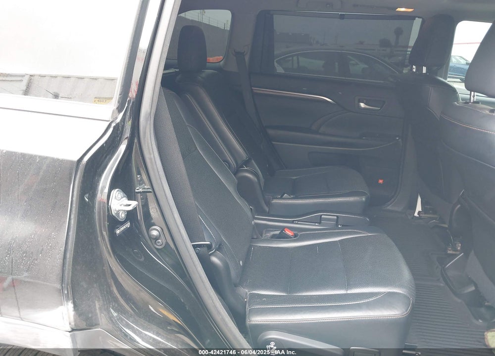 2014 TOYOTA HIGHLANDER VIN: 5TDYKRFHXES015138