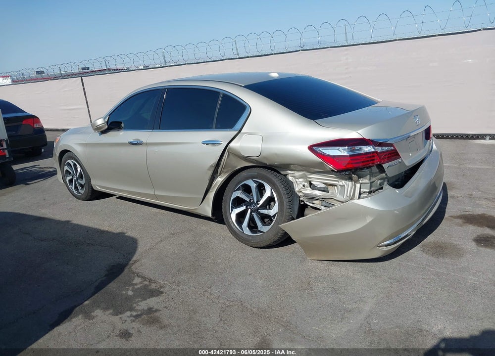 2017 HONDA ACCORD VIN: 1HGCR3F87HA025065