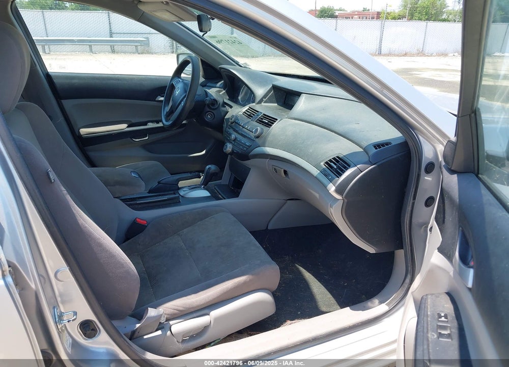 2011 HONDA ACCORD 2.4 LX VIN: 1HGCP2F37BA145931