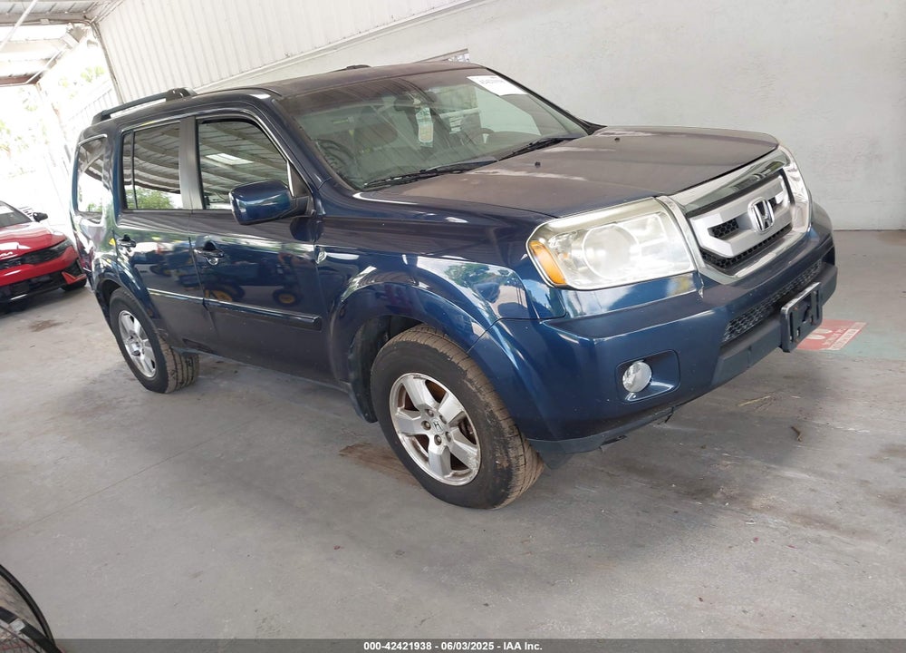 2011 HONDA PILOT EX VIN: 5FNYF4H4XBB071369